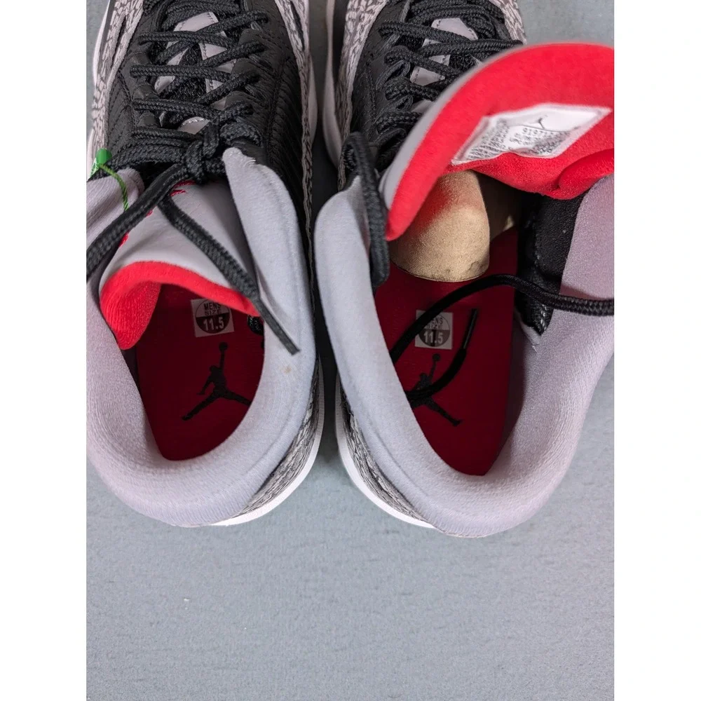 Jordan Air Jordan 11 Retro Low IE Mens 11.5 Black Cement Grey Fire Red